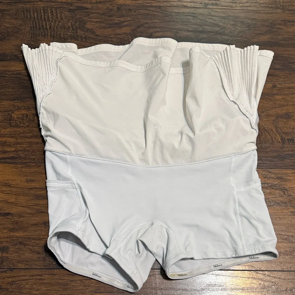 Lululemon Athletica Light Cream Circle Skirt